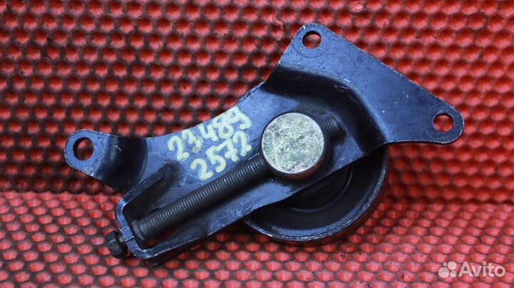 Натяжитель ремня приводного Nissan Cedric TA-MY34