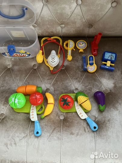 Развивающие игрушки пакетом