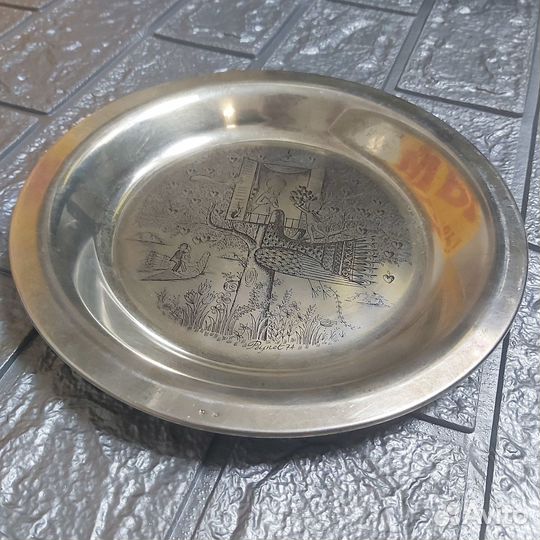 Тарелка антикварная Рейнронд Пейне 1974 г серебро