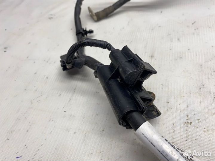 Проводка стартера Ford Focus хэтчбек 2010