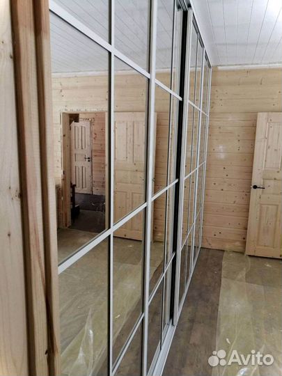 Стеклянная перегородка