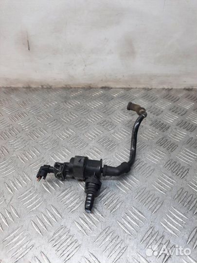 Клапан вентиляции топливного бака Opel Astra 1.6