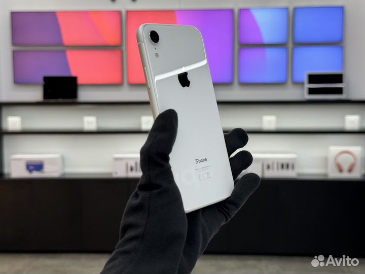 iPhone Xr, 64 ГБ