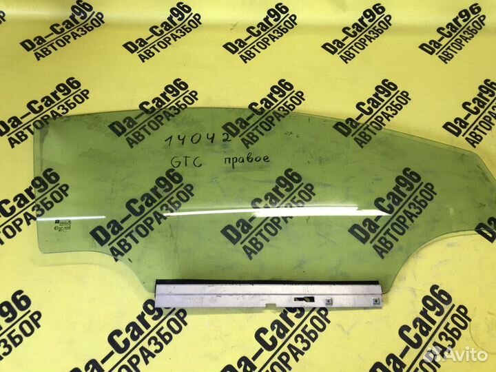 Стекло правое Opel Astra H GTC