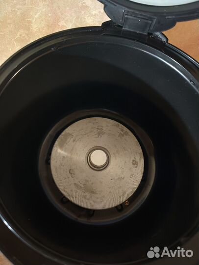 Мультиварка Redmond RMC-M211