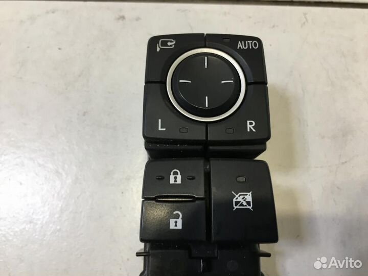 Блок управления стеклоподъемниками Lexus GS GS350