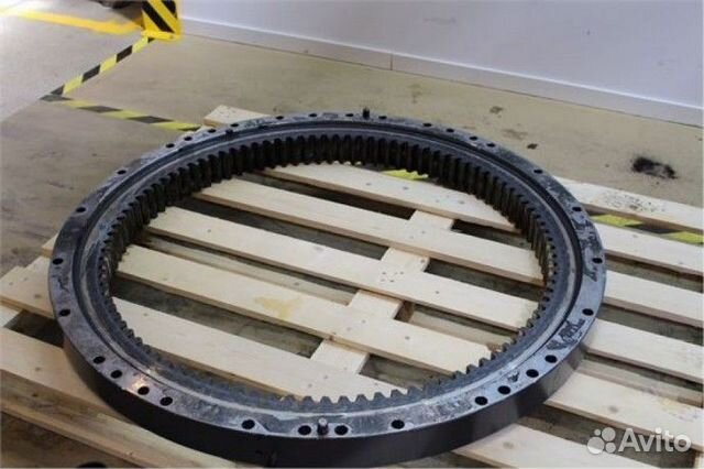 Круг поворота JCB 130