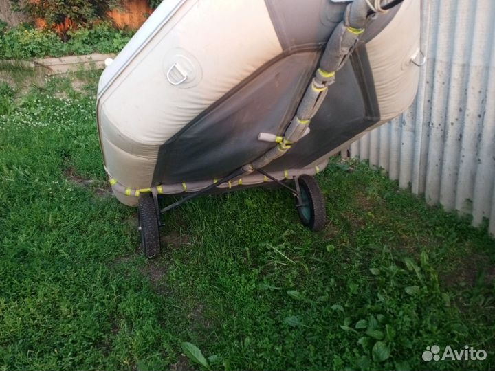 Лодка с мотором