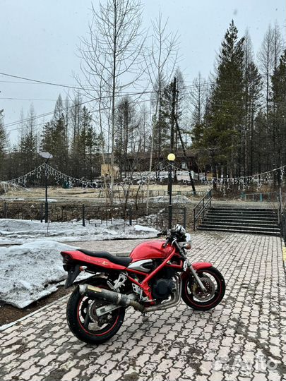Suzuki bandit 400V