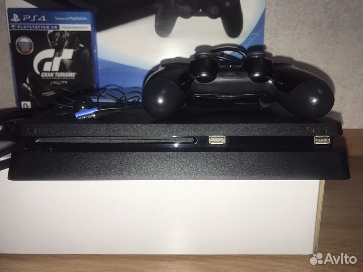 Продам Sony PS4