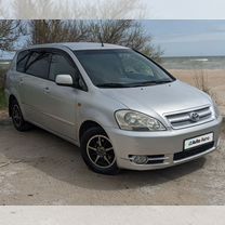 Toyota Avensis Verso 2.0 MT, 2003, 265 000 км, с пробегом, цена 830 000 руб.