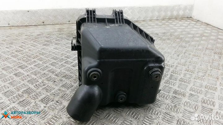 Корпус воздушного фильтра Toyota RAV4 3 (XA30)