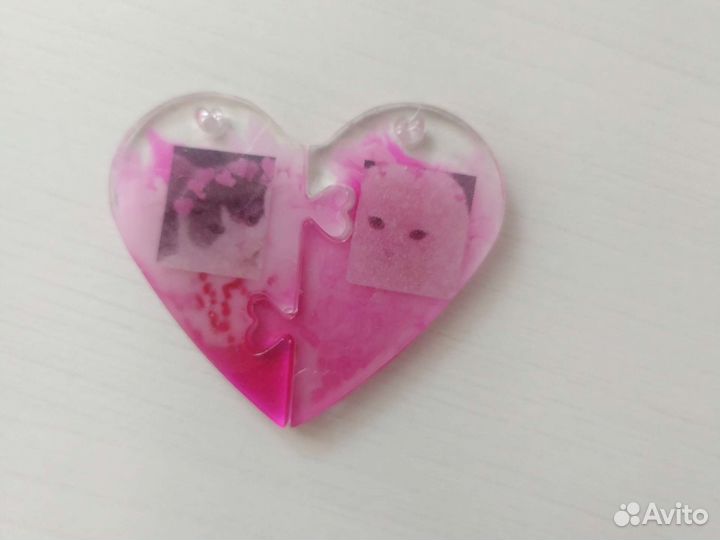 Парные брелки сердечко из эпоксидной смолы
