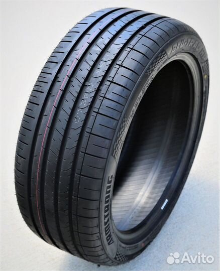 Armstrong Blu-trac HP 235/45 R18 98W