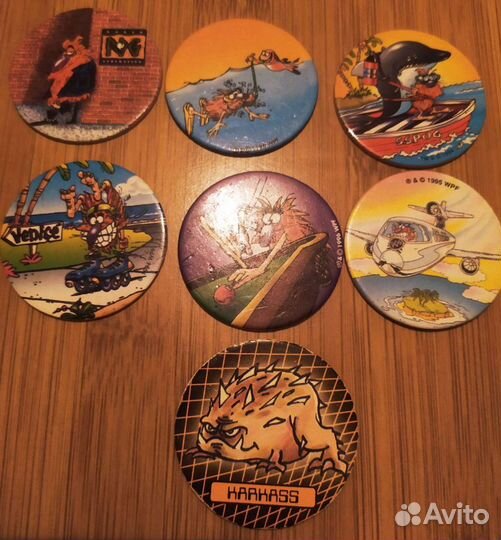 Кэпсы (caps), фишки, сотки, POG, биты (slammers)