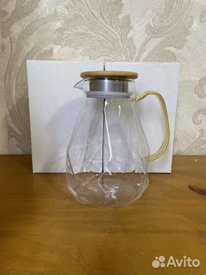 Кувшины и графины