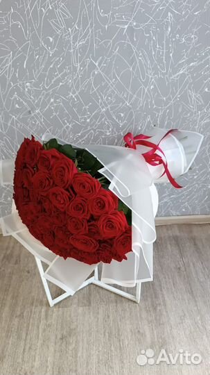 Шикарные розы 70 см крупные