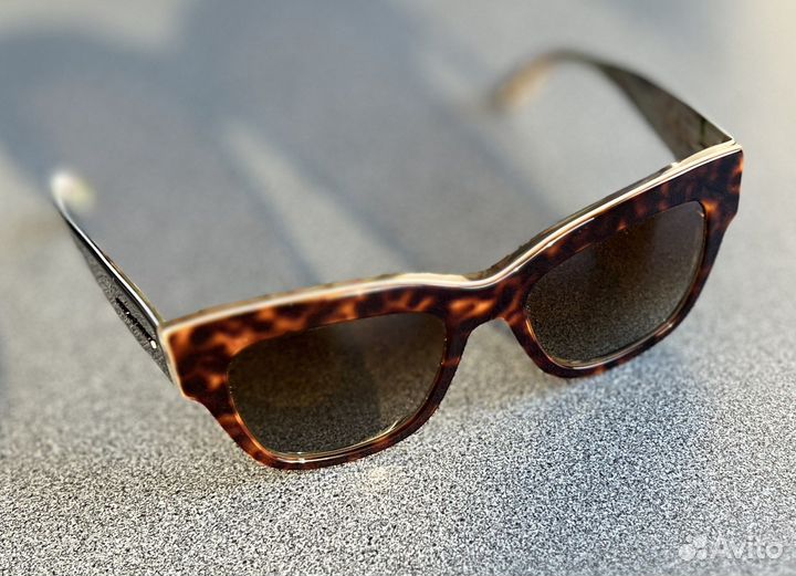 Солнцезащитные очки Dolce & Gabbana