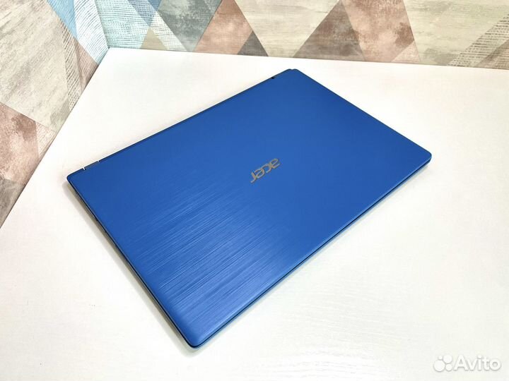 Свежий нетбук Acer Aspire