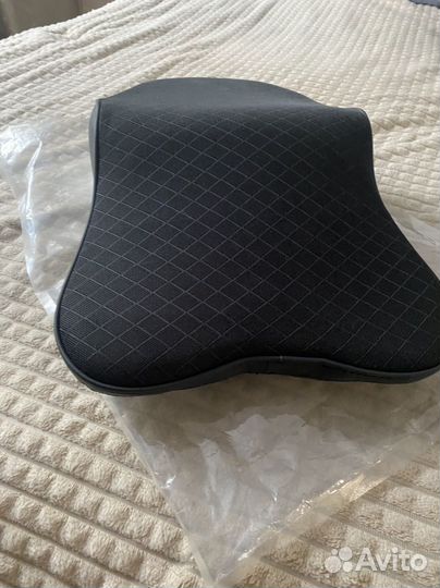 Автомобильная подушка под голову