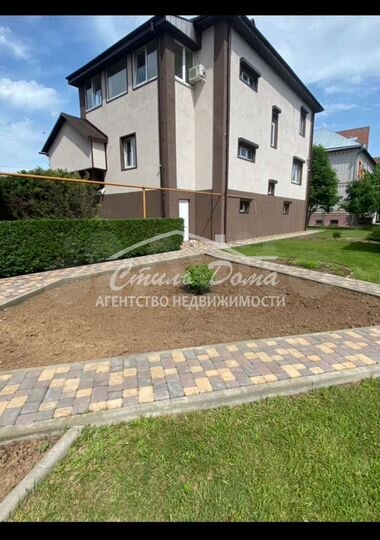 Коттедж 347 м² на участке 45 сот.