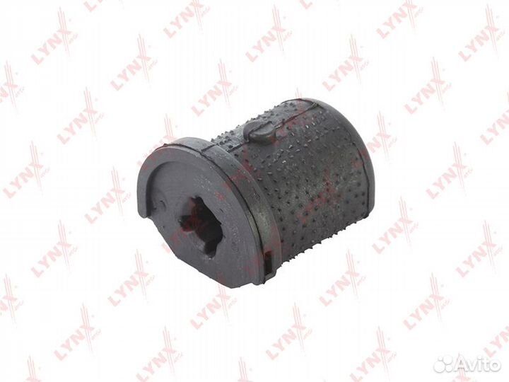 Сайлентблок переднего рычага подвески перед прав/л