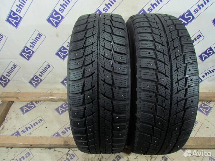 Landsail Ice Star IS33 215/65 R16 92N