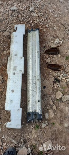 Усилитель заднего бампера toyota camry 40