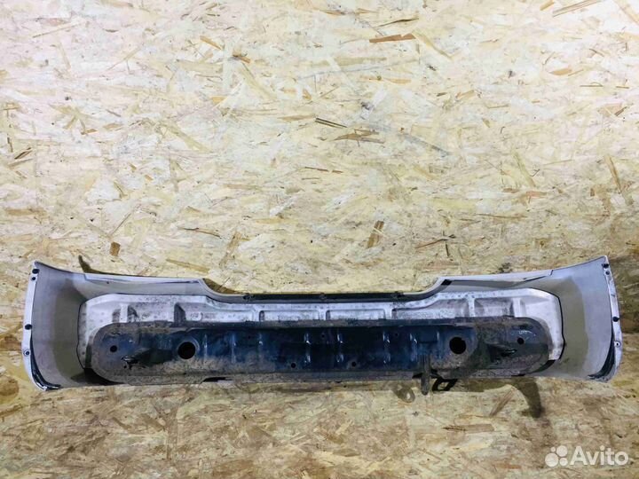 Бампер задний Toyota Celica T200 Белыйцарапиныкомп