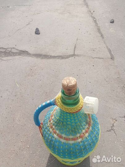 Бутыль оплетенная с ручкой стеклянная