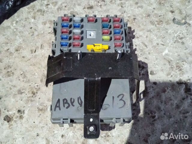 Блок предохранителей Chevrolet Aveo T250