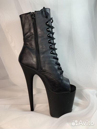 Стрипы ботильоны тройки pleaser 36