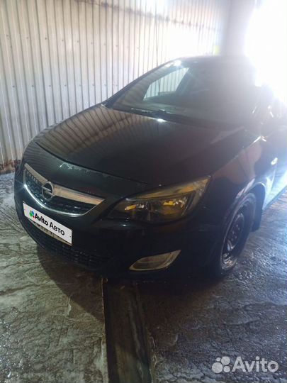 Opel Astra 1.6 МТ, 2011, 158 000 км