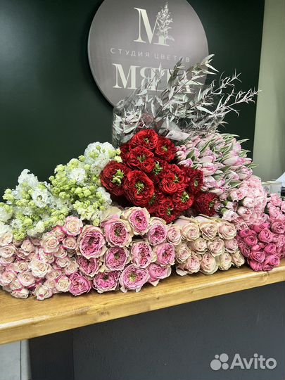 Доставка цветов и букетов