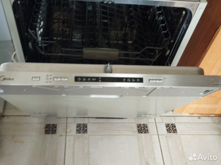 Посудомоечная машина Midea MID60S320
