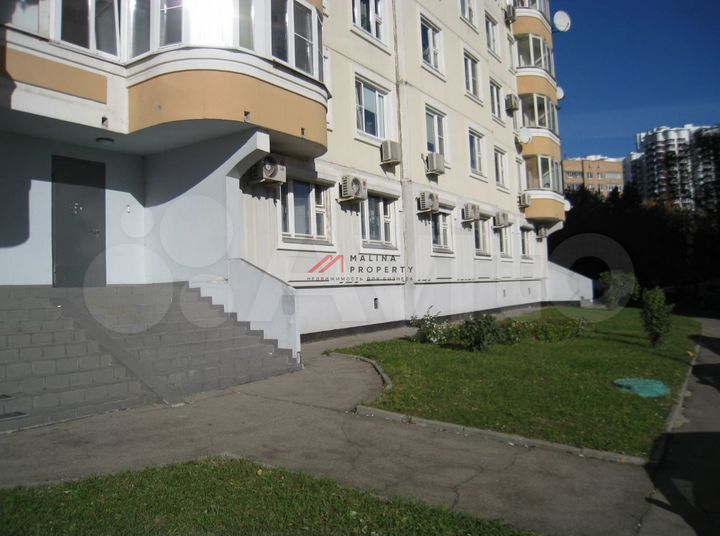 Продам торговое помещение, 234 м²