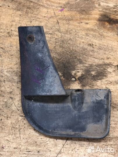 Брызговик задний правый Lifan Smily 320