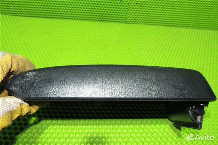 Подлокотник Toyota Caldina AT211 7AFE 2000