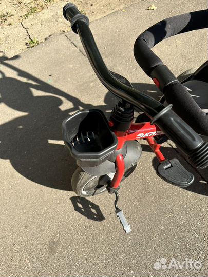 Детский велосипед с ручкой