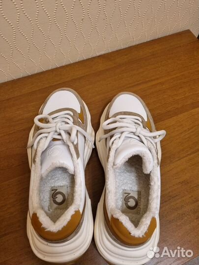 Кроссовки зимние женские 38 размер