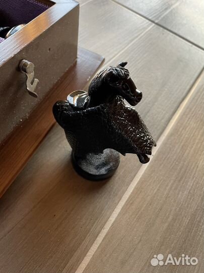 Эксклюзивные шахматы ручной работы в кйсе