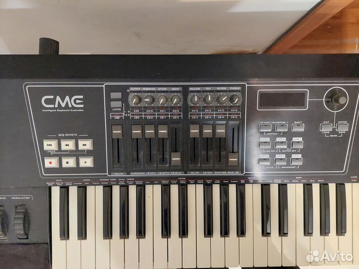 Синтезатор midi клавиатура CME UF60 classic