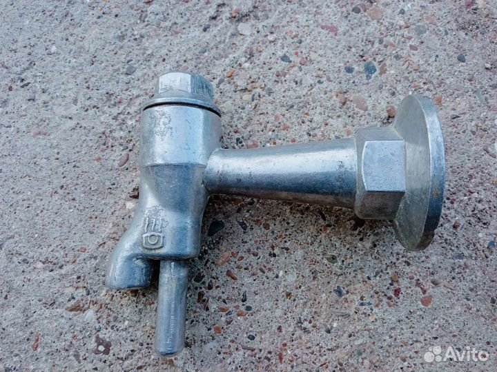 Кран для воды