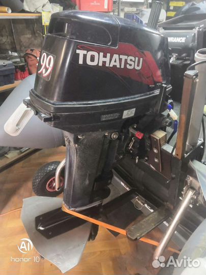 Обменяю или продам лодочный мотор Tohatsu 18