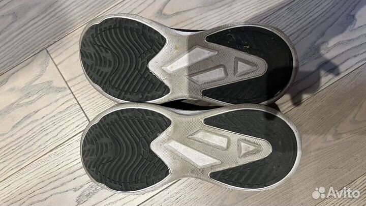 Кроссовки kapika 37