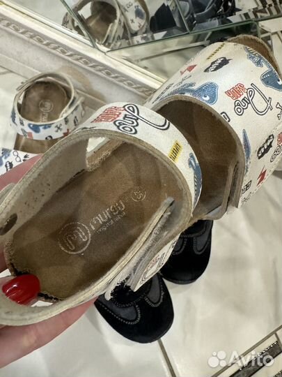 Кроссовки, босоножки 25-26