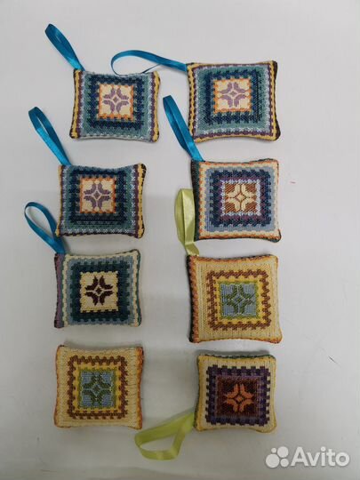 Подушка -игольница ручной работы