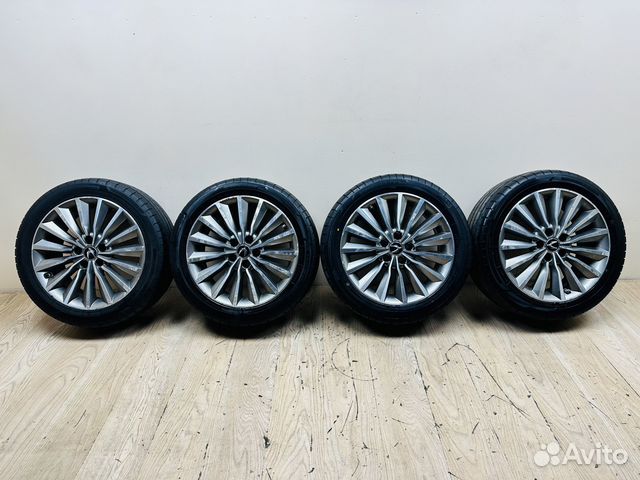 R18 Windforce Catchfors UHP 245/45, PCD 5x114.3 DIA 67.1