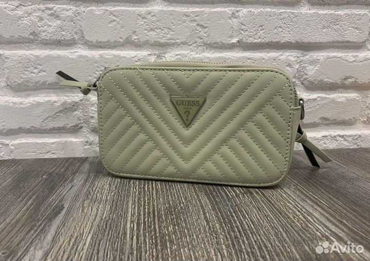 Клатч женский Guess
