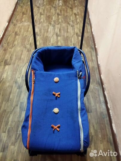 Детские санки с колесами